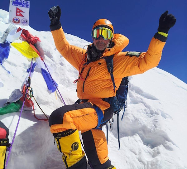 Trionfo e tenacia sull'Himalaya, il 28 Novembre Ernesto Macera Mascitelli presenta ad Avezzano il docu-film sul Manaslu