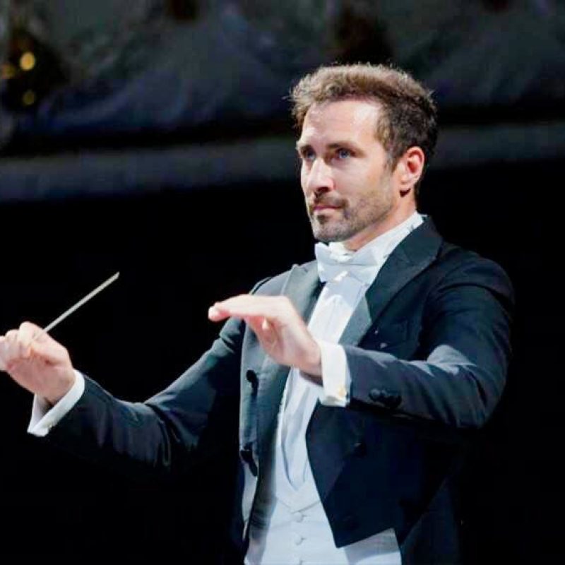 maestro Jacopo Sipari di Pescasseroli