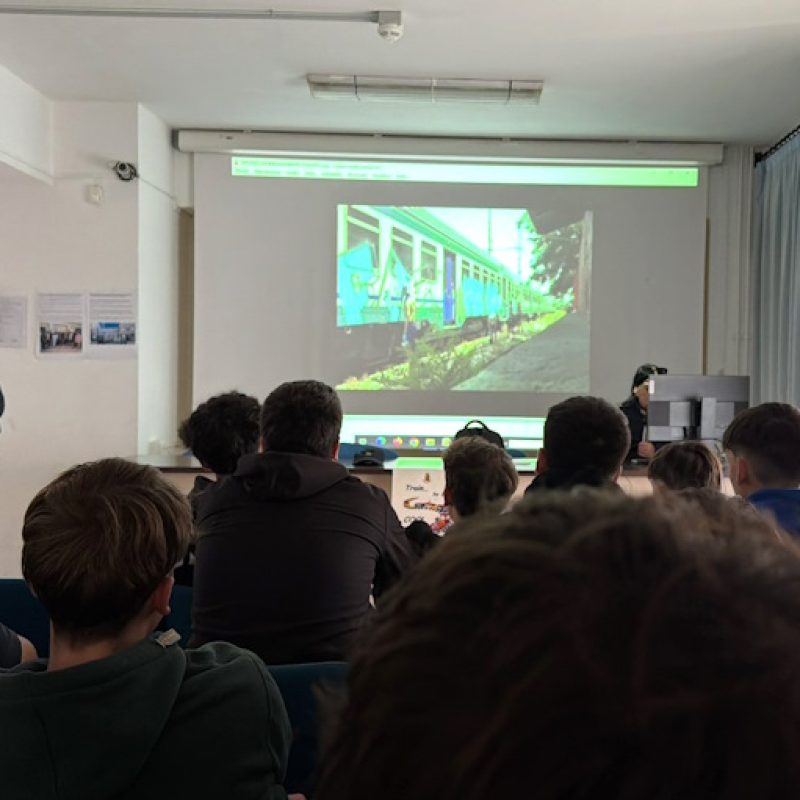 La Polfer e le classi terze dell'Istituto "Majorana" insieme per il progetto "Train… to be cool"